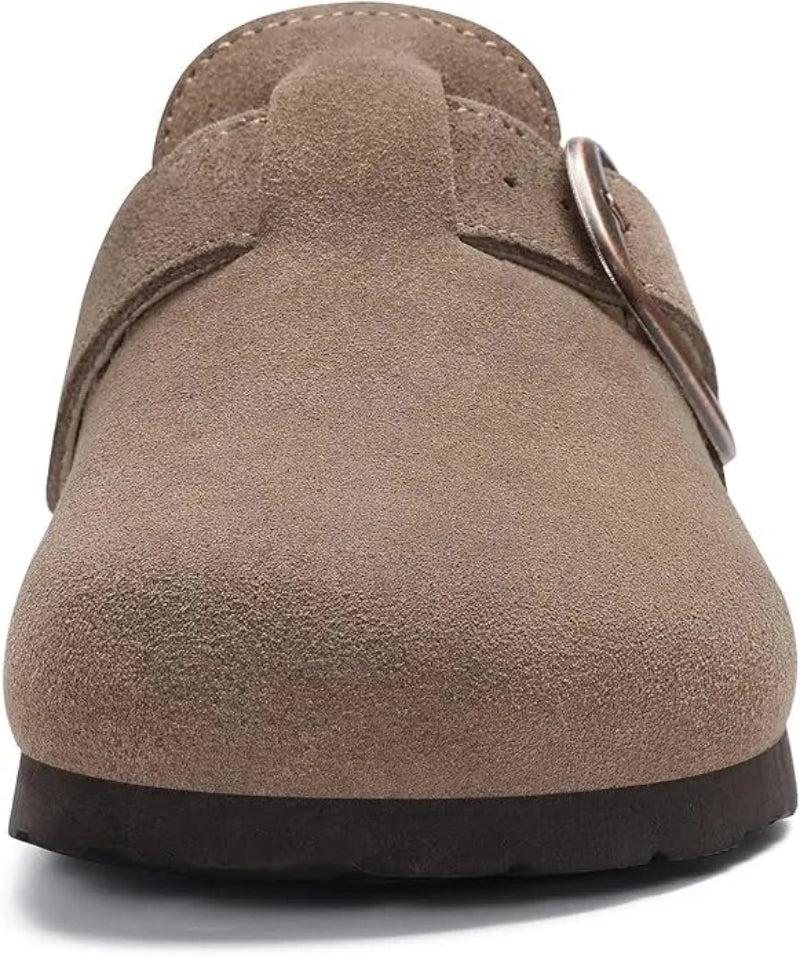 Sabots en Cuir Suede avec Grande Boucle moka3