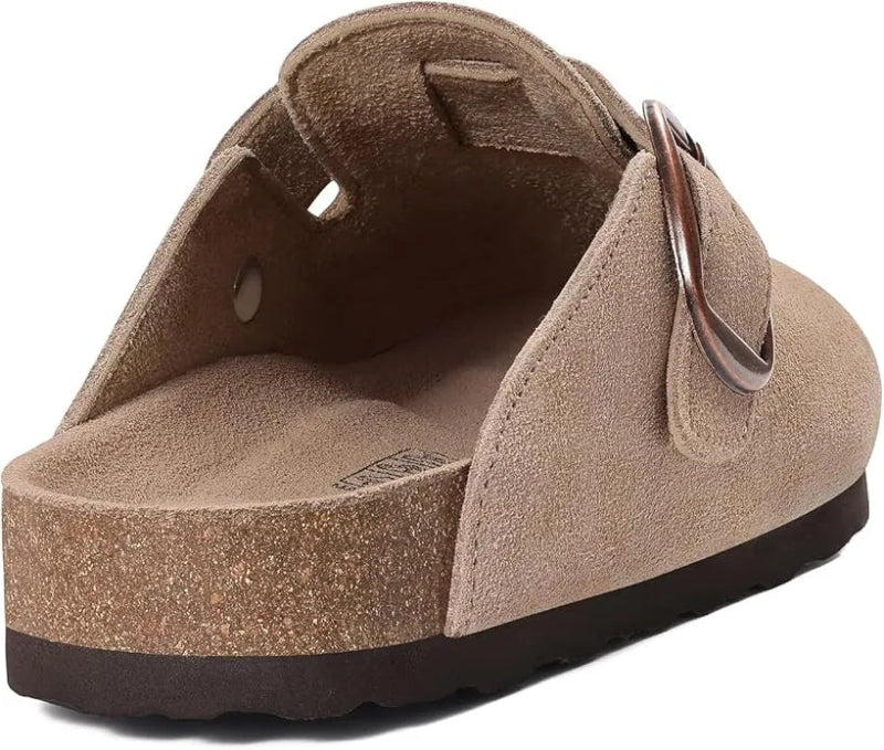 Sabots en Cuir Suede avec Grande Boucle taupe4