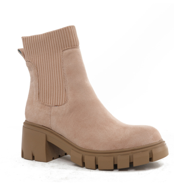 Nubuck Heeled Ankle Boots for Women: Elegance and Comfort for Fall-Winter